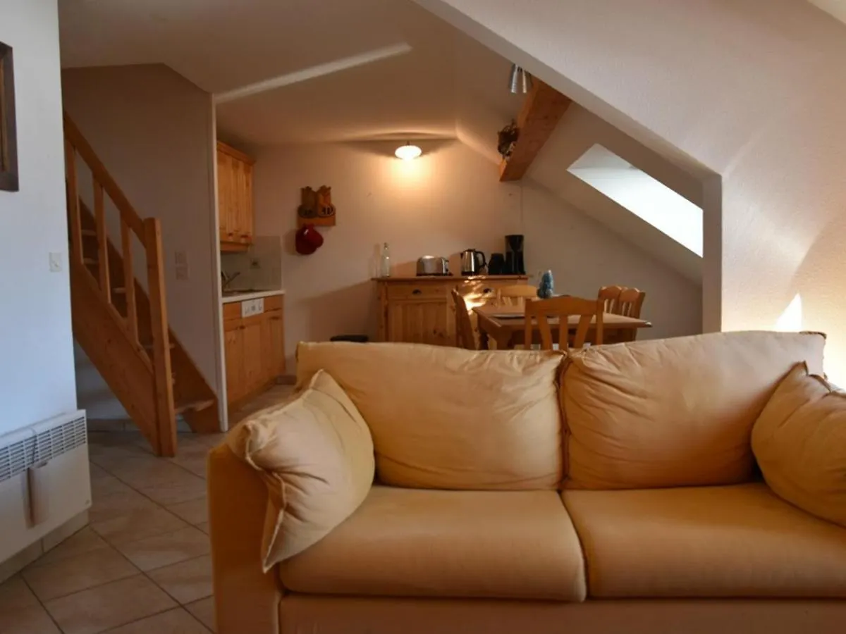 Duplex 3 Pieces 6 Pers Sous Les Toits Avec Balcon Et Garage - Montgenevre - Fr-1-266-163 Apartment France