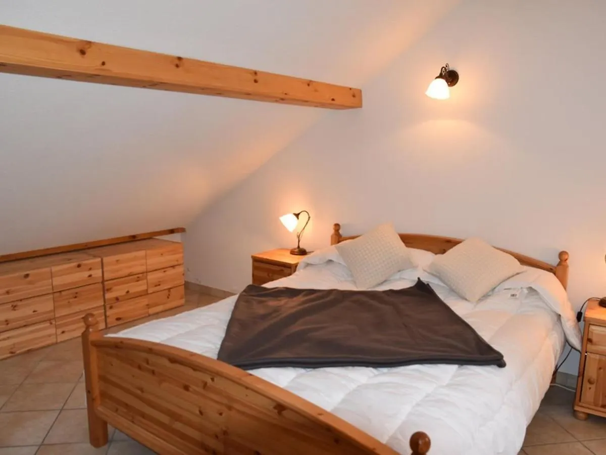 Duplex 3 Pieces 6 Pers Sous Les Toits Avec Balcon Et Garage - Montgenevre - Fr-1-266-163 Apartment